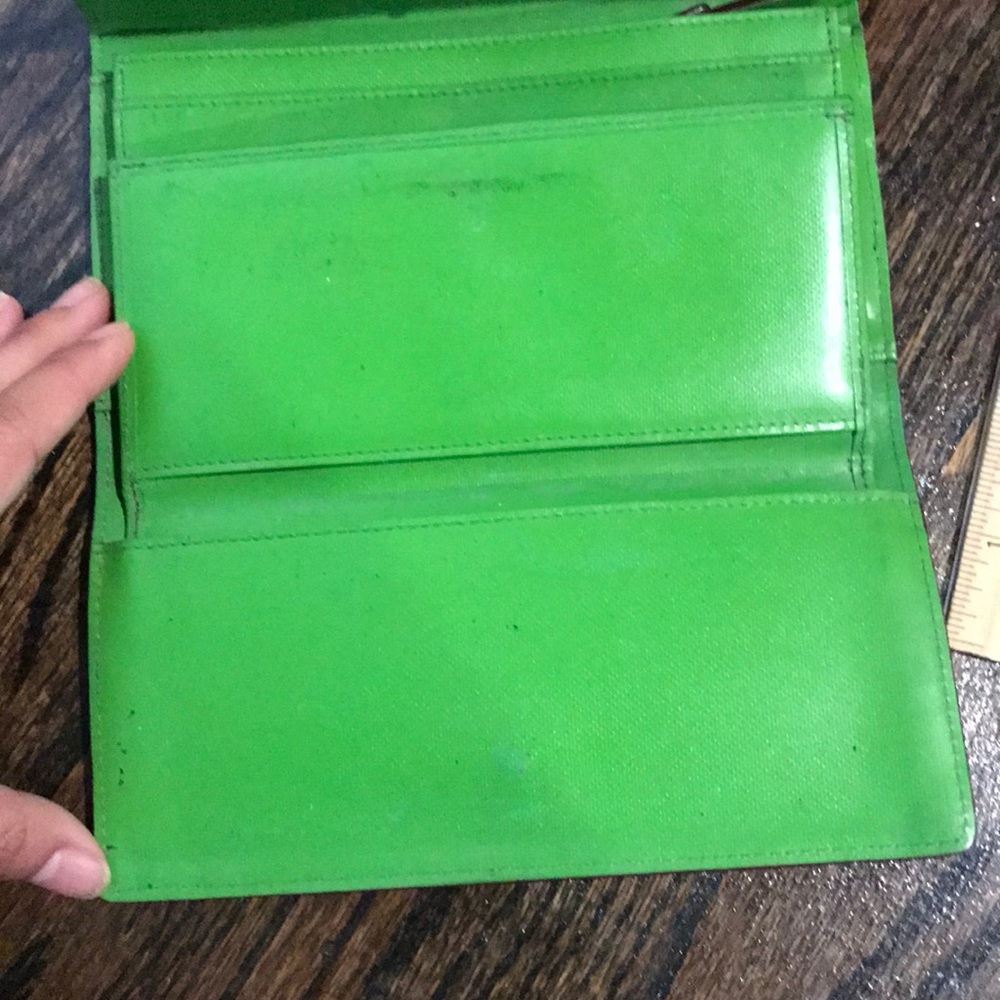 Kate Spade wallet - Picture 4 of 8